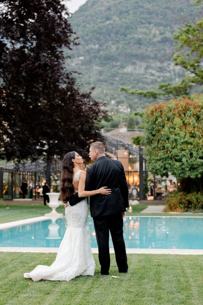 Cute picture of the bride groom, kissing